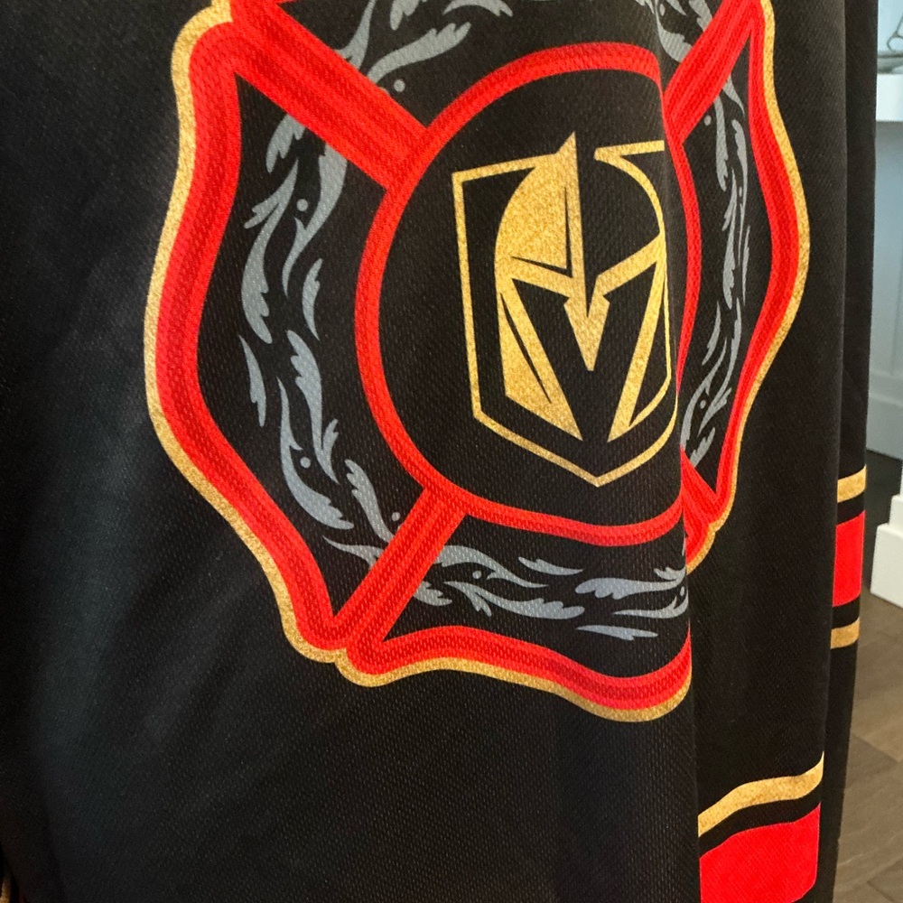 Vegas Golden Knights Sz 2XL Fire And Rescue Appreciation Day Hockey Jersey Shirt - Picture 8 of 10